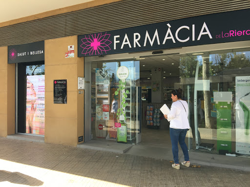 puertas automaticas Farmacia De la Riera en Viladecans