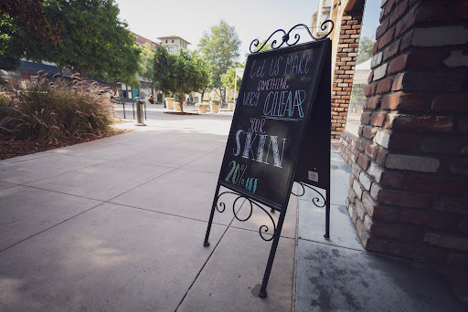 Beauty Salon «Don Carlos Salon & Spa», reviews and photos, 3651 Main St, Riverside, CA 92501, USA