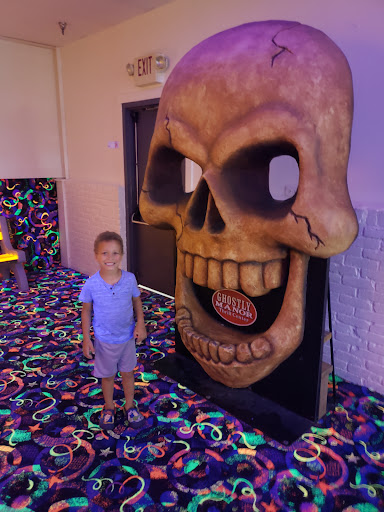 Amusement Center «Ghostly Manor Thrill Center», reviews and photos, 3319 Milan Rd, Sandusky, OH 44870, USA