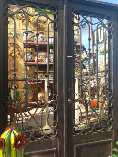 Furniture Store «Rustic Unlimited», reviews and photos, 30001 US-281, Bulverde, TX 78163, USA