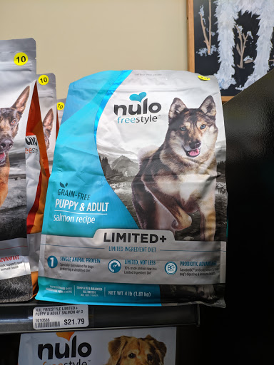 Pet Supply Store «Mud Bay», reviews and photos, 2540 NW 188th Ave, Hillsboro, OR 97124, USA