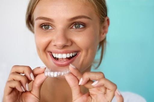 ByB Dental Dentista Málaga, Ortodoncia, Implantes, Odontopediatría