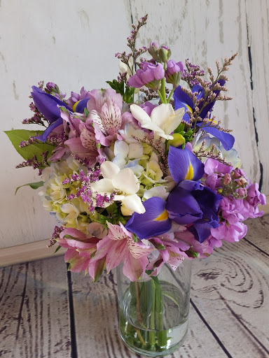 Florist «Parkview Gardens Florist & Greenhouse», reviews and photos, 1925 W Randolph St, St Charles, MO 63301, USA