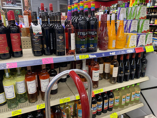 Liquor Store «Emporium Liquor», reviews and photos, 339 E Glenwood Lansing Rd, Glenwood, IL 60425, USA