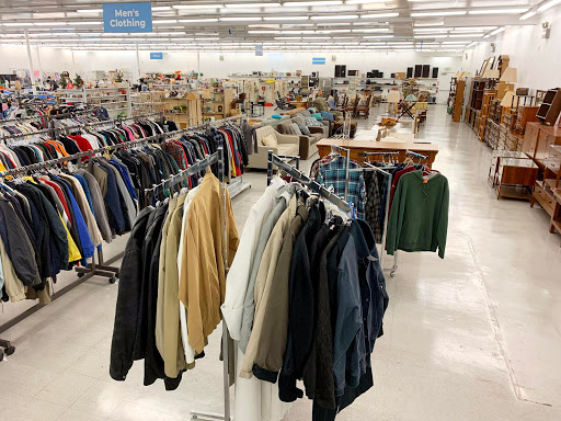 Beacon House Thrift Shop - Long Beach