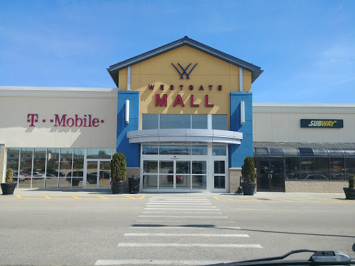 Westgate Mall, 200 Westgate Dr, Brockton, MA 02301, USA, 