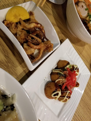 Shopping Mall «Promenade Shopping Center», reviews and photos, 7485 Rush River Dr, Sacramento, CA 95831, USA