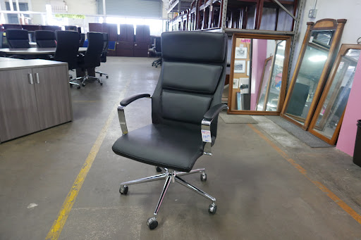 Used Office Furniture Store «TR Trading Company», reviews and photos, 15604 S Broadway, Gardena, CA 90248, USA