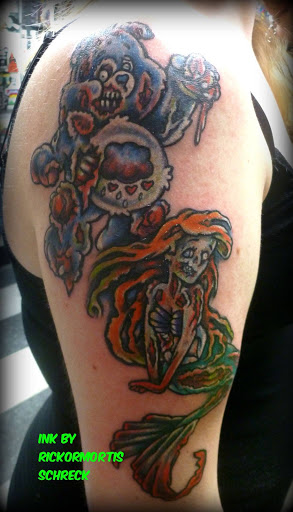 Tattoo Shop «House of 1000 Tattoos», reviews and photos, 643 Bound Brook Rd, Middlesex, NJ 08846, USA