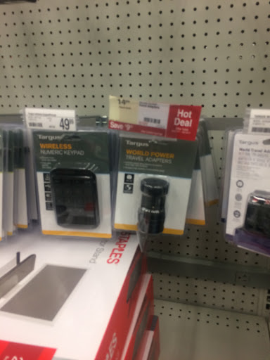 Office Supply Store «Staples», reviews and photos, 85 N Main St, Branford, CT 06405, USA