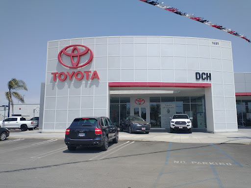 Toyota Dealer «DCH Toyota of Oxnard», reviews and photos, 1631 Auto Center Dr, Oxnard, CA 93036, USA