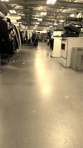 Thrift Store «48th & Baseline Goodwill Retail Store & Donation Center», reviews and photos, 2700 W Baseline Rd, Tempe, AZ 85283, USA