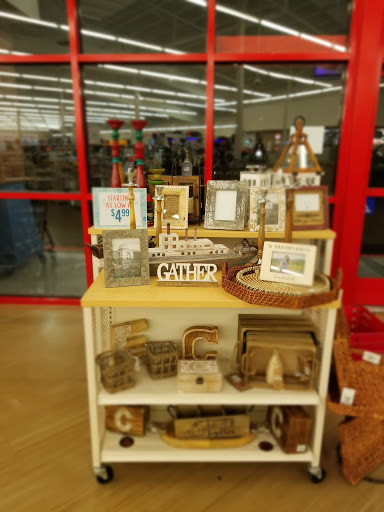 Home Goods Store «Tuesday Morning», reviews and photos, 653 156th Ave NE, Bellevue, WA 98007, USA