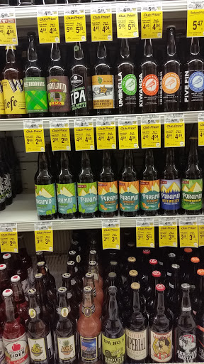 Grocery Store «Safeway», reviews and photos, 2525 SE Tualatin Valley Hwy, Hillsboro, OR 97123, USA