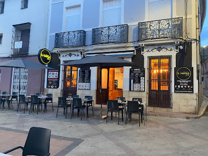 LE GOURMET 10:39 PEDREGUER Restaurante de Comida,  - Plaça del Doctor Calatayud, 9, 03750 Pedreguer, Alicante, Spain