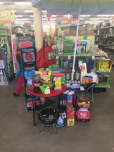 Dollar Store «FAMILY DOLLAR», reviews and photos, 2433 Delowe Dr, East Point, GA 30344, USA