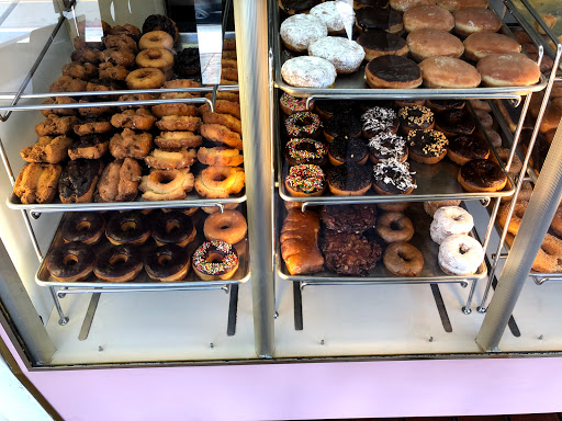 Donut Shop «Miss Donuts», reviews and photos, 2520 Robertson Blvd, Los Angeles, CA 90034, USA