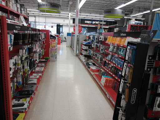 Office Supply Store «Staples», reviews and photos, 23131 Michigan Ave, Dearborn, MI 48124, USA