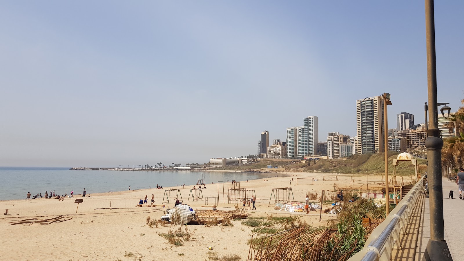 Foto di Ramlet Al Baida Beirut con costa lunga e dritta