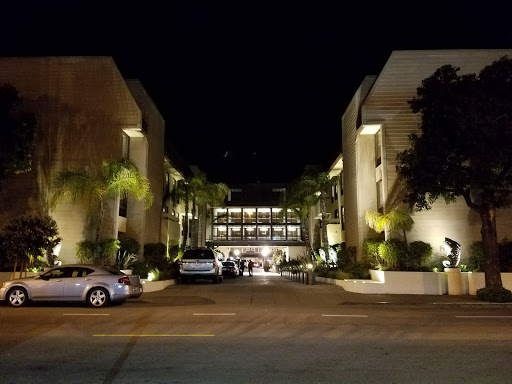 Shopping Mall «North Point Centre», reviews and photos, 320 Bay St, San Francisco, CA 94133, USA