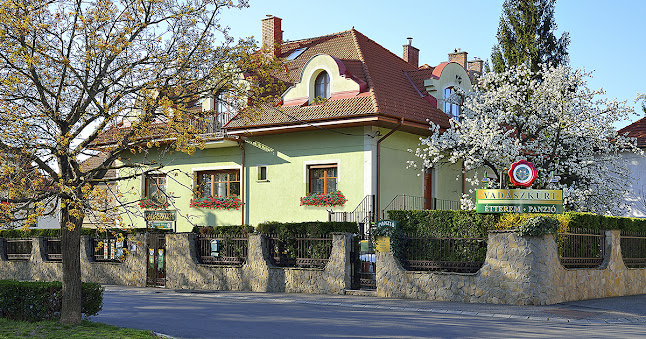 Vadászkürt Panzió és Étterem