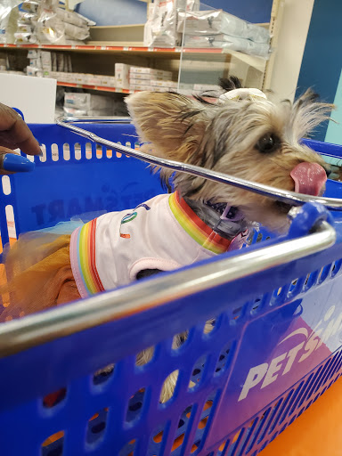 Pet Supply Store «PetSmart», reviews and photos, 2216 E Springs Dr, Madison, WI 53704, USA