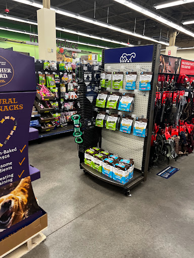 Pet Supply Store «Petco Animal Supplies», reviews and photos, 264 Dillon Ridge Way, Dillon, CO 80435, USA