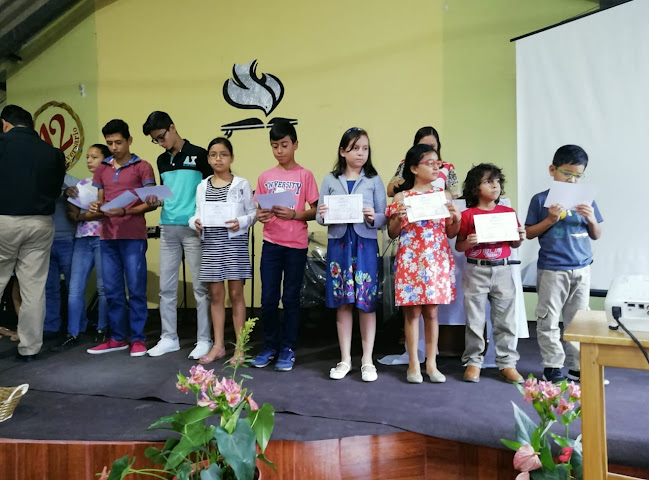 Opiniones de Iglesia del Nazareno "Torre Fuerte" en Santo Domingo de los Colorados - Iglesia