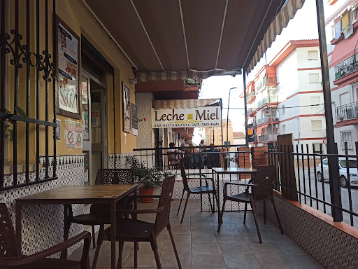 Restaurante Leche y Miel - C. Juan Montoya, 1, 29720 La Cala del Moral, Málaga