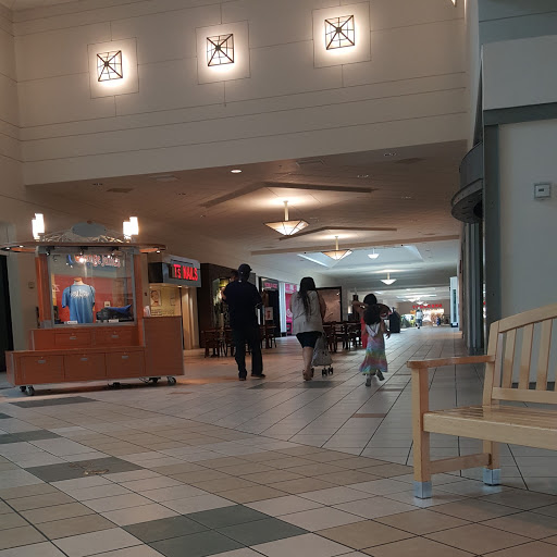 Shopping Mall «Forest Mall», reviews and photos, 835 W Johnson St, Fond du Lac, WI 54935, USA