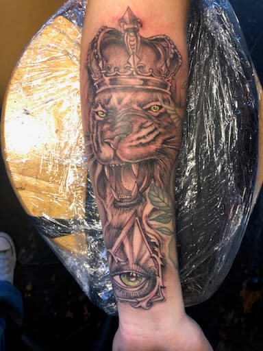 Explore sand dollar tattoo ideas, creative tattoo ideas in Roanoke, available at RailYard INK