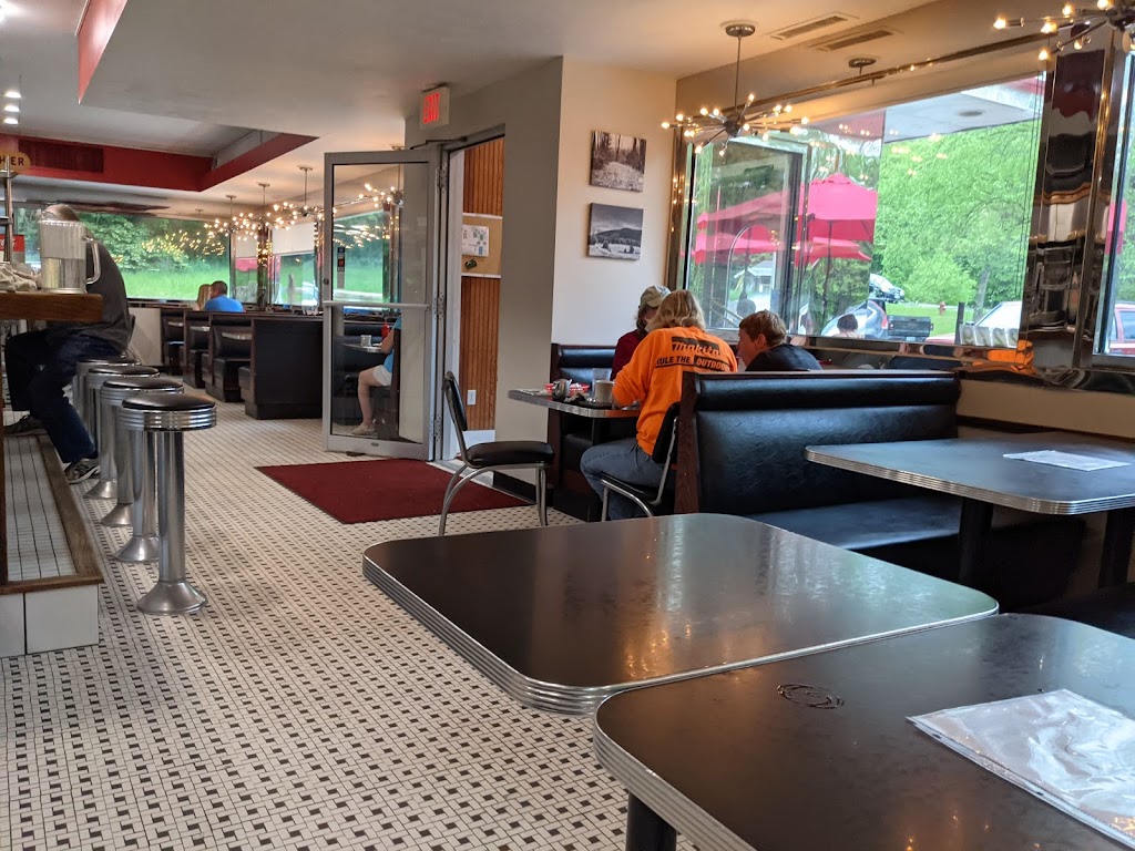 Bob's Diner 05255