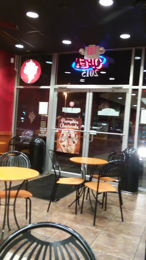 Ice Cream Shop «Cold Stone Creamery», reviews and photos, 2015 S Hurstbourne Pkwy, Louisville, KY 40220, USA