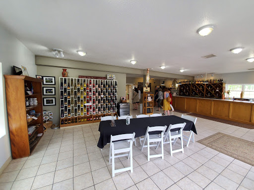 Winery «Summerset Winery», reviews and photos, 15101 Fairfax St, Indianola, IA 50125, USA