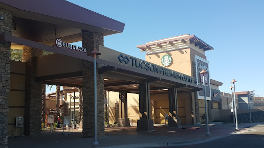 Tucson Premium Outlets