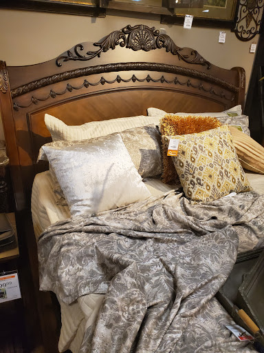 Furniture Store «Ashley HomeStore», reviews and photos, 1810 S Broadway, Los Angeles, CA 90015, USA
