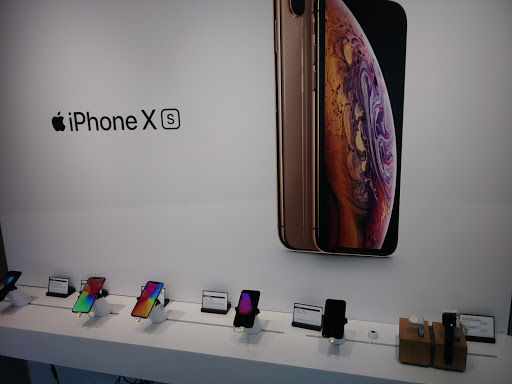 Cell Phone Store «Verizon», reviews and photos, 1615 Reservoir St #104, Harrisonburg, VA 22801, USA