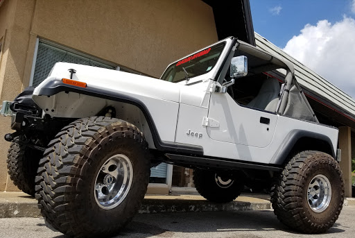 Auto Repair Shop «Jeffersonville Auto Repair», reviews and photos, 1401 E 8th St, Jeffersonville, IN 47130, USA