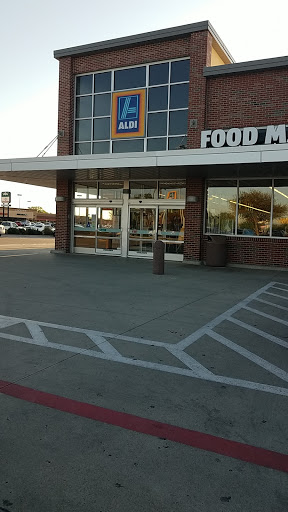 Supermarket «ALDI», reviews and photos, 424 E Pioneer Pkwy, Grand Prairie, TX 75051, USA