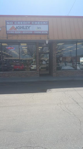 Furniture Store «Discount Furniture Inc», reviews and photos, 299 E Indian Trail, Aurora, IL 60505, USA