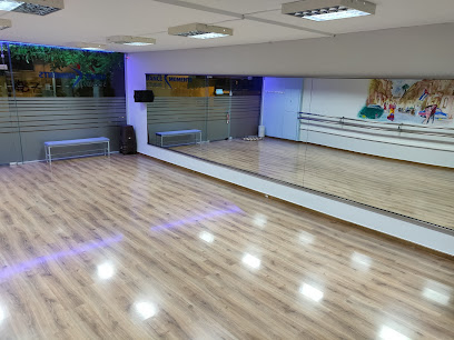 DANCE MOMENTS STUDIO & SABOR CUBANO