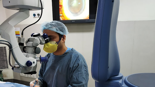 Dr Rajat Dhingra (Eye Specialist)