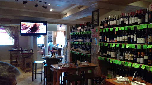 Wine Store «Happy Wine in the Grove», reviews and photos, 2833 Bird Ave, Miami, FL 33133, USA