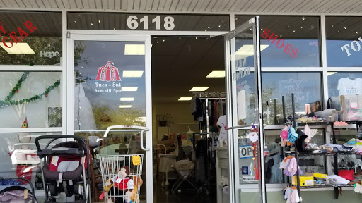Consignment Shop «Wee Boutique», reviews and photos, 6122 N U.S. Hwy 41, Apollo Beach, FL 33572, USA