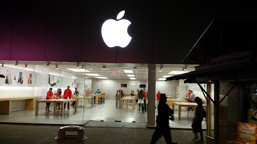 Computer Store «Apple La Cantera», reviews and photos, 15900 La Cantera Pkwy, San Antonio, TX 78256, USA