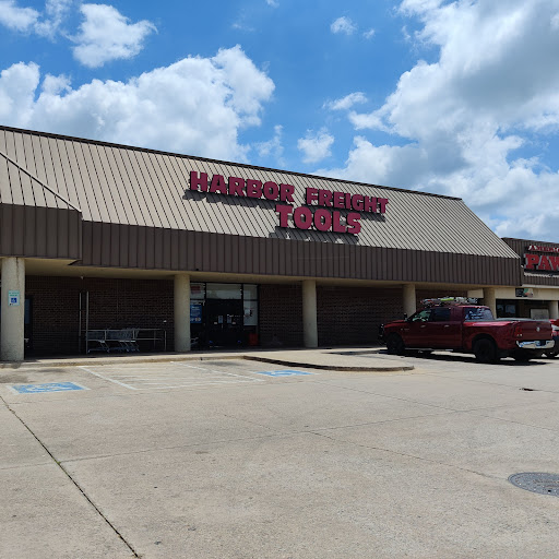 Hardware Store «Harbor Freight Tools», reviews and photos, 151 12th Ave SE STE 160, Norman, OK 73071, USA