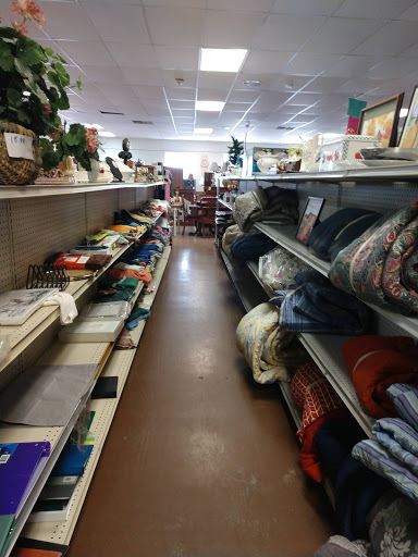 Thrift Store «Bread of Life Thrift Store», reviews and photos, 356 West Ave, Crossville, TN 38555, USA