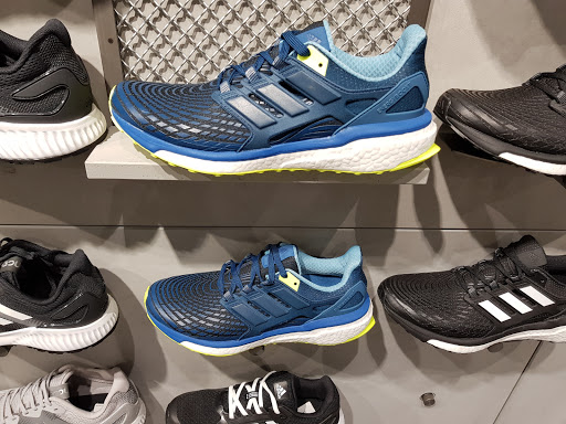 Stores to buy women's padel shoes Paris