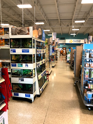 Pet Supply Store «PetSmart», reviews and photos, 24 Countryside Plaza, Countryside, IL 60525, USA