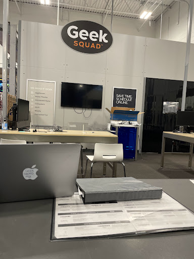 Electronics Store «Best Buy», reviews and photos, 2499 SW 27th Ave, Ocala, FL 34471, USA